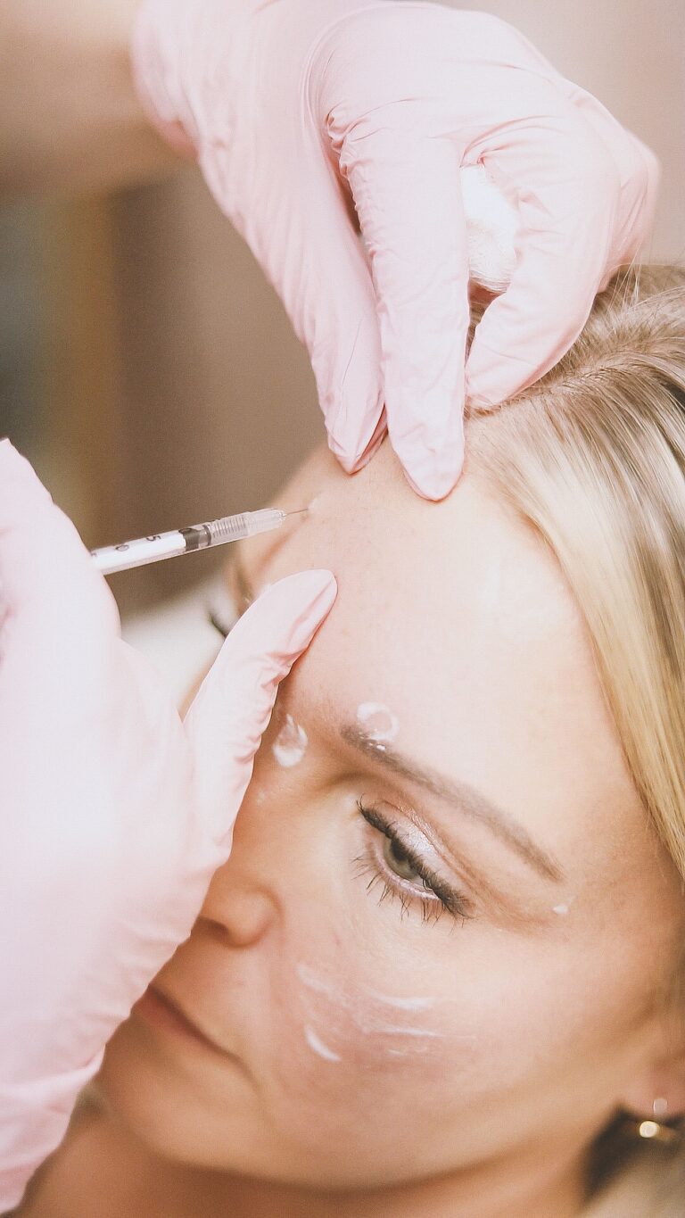 A women asking what affects how long anti-wrinkle injections botox last
